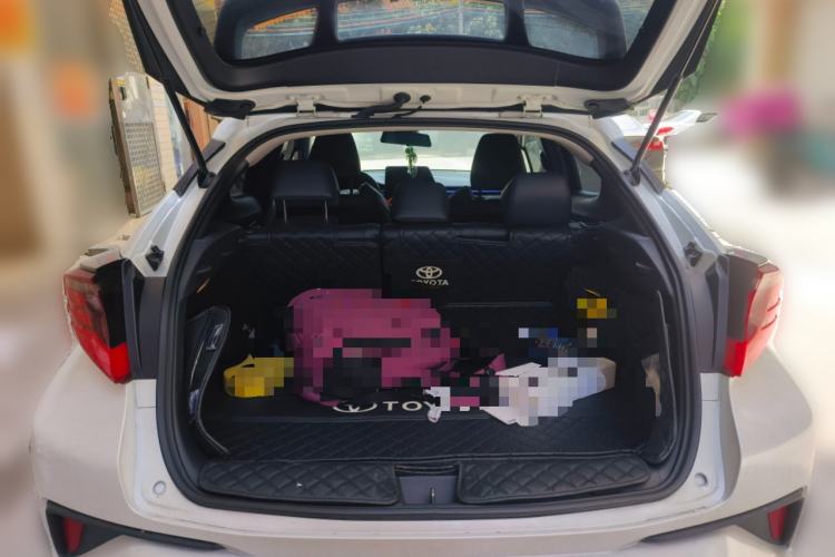 Used Toyota C-HR 2021 Dual-Motor 2.0L E-CVT Luxury Edition Trunk