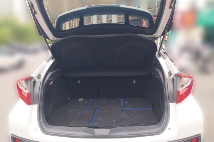 Used Toyota C-HR 2021 2.0L Comfort Edition Trunk