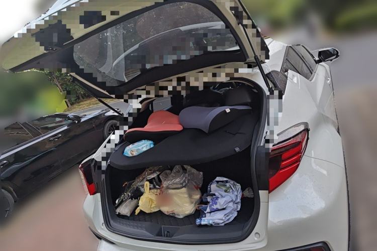 Used Toyota C-HR 2021 2.0L Luxury Edition Trunk
