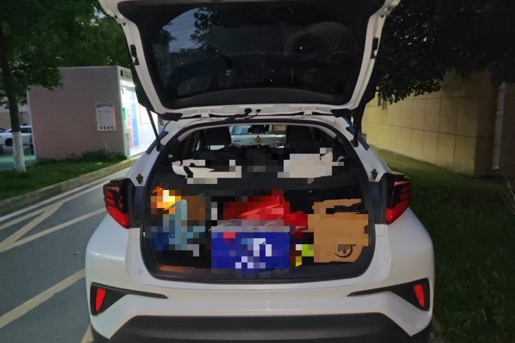 Used Toyota C-HR 2021 2.0L Luxury Edition Trunk