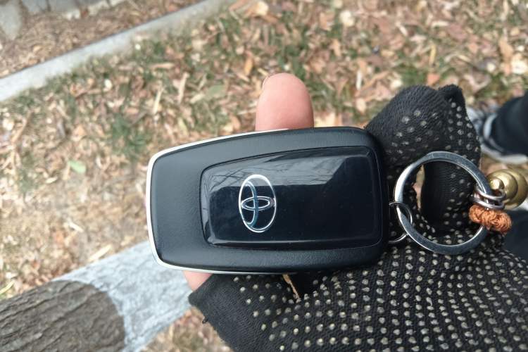 Used Toyota C-HR 2021 2.0L Luxury Edition Vehicle Key
