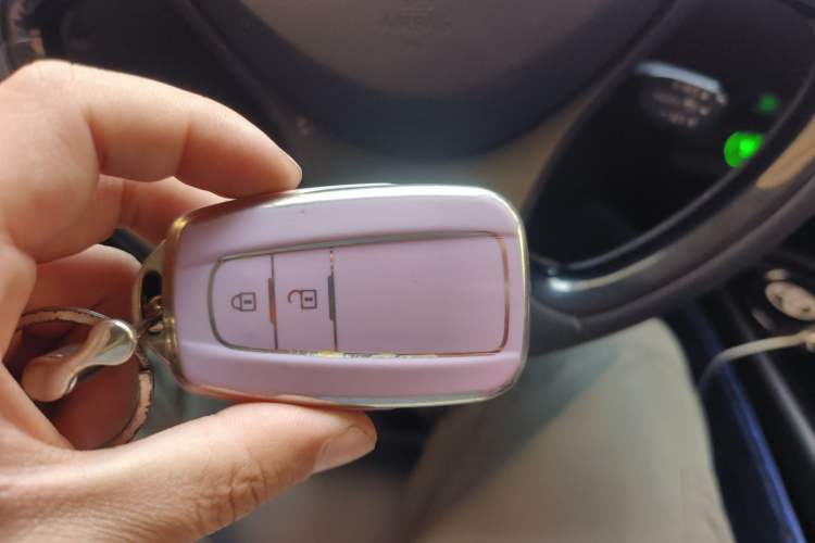 Used Toyota C-HR 2021 Dual-Motor 2.0L E-CVT Luxury Edition Vehicle Key