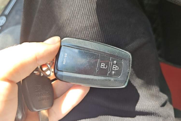 Used Toyota C-HR 2021 2.0L Comfort Edition Vehicle Key