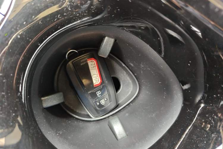 Used Toyota C-HR 2021 2.0L Luxury Edition Vehicle Key