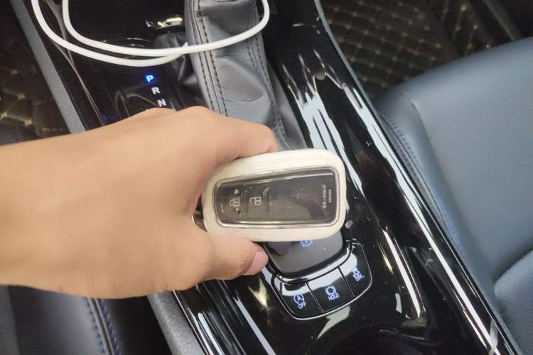 Used Toyota C-HR 2021 2.0L Luxury Edition Vehicle Key