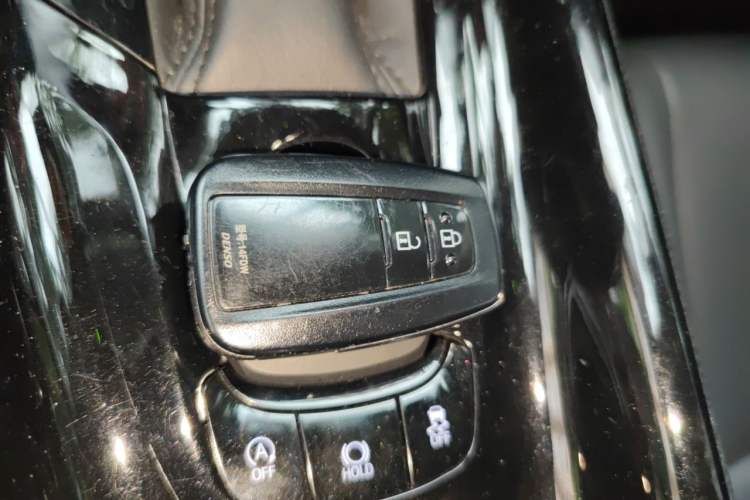 Used Toyota C-HR 2021 2.0L Luxury Edition Vehicle Key