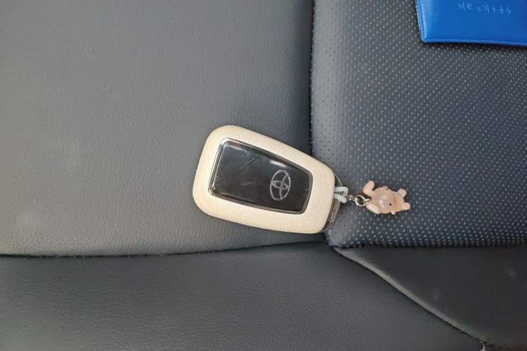 Used Toyota C-HR 2021 2.0L Luxury Edition Vehicle Key