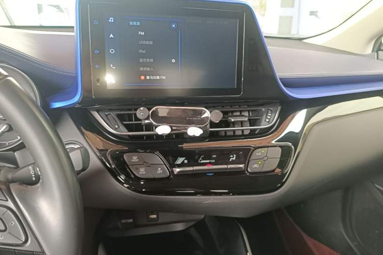 Used Toyota C-HR 2021 2.0L Luxury Edition Audio And AC Panel