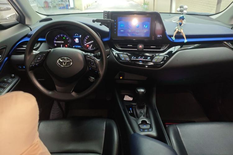 Used Toyota C-HR 2021 2.0L Comfort Edition Center Console