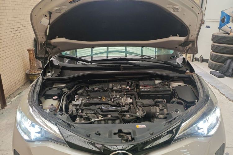 Used Toyota C-HR 2021 2.0L Comfort Edition Engine Bay