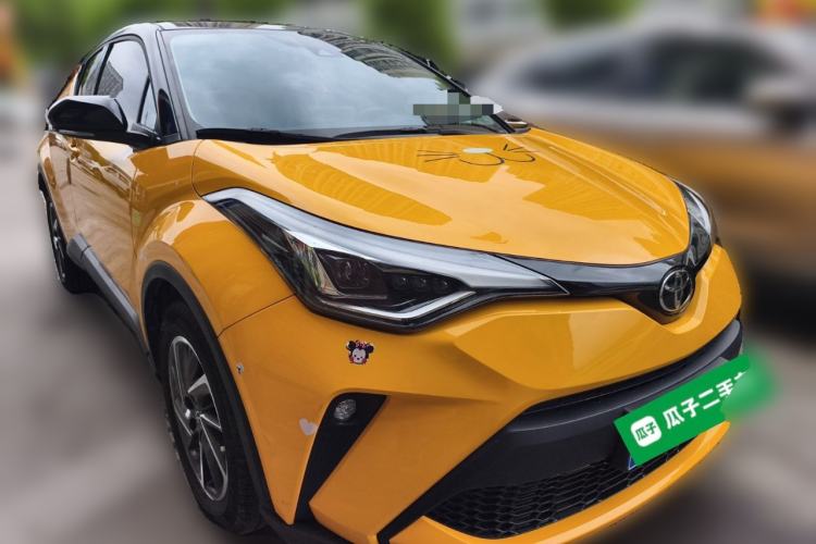 Used Toyota C-HR 2021 2.0L Luxury Edition Front Right 45 Deg