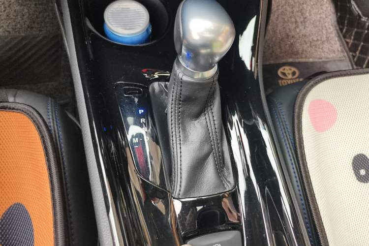 Used Toyota C-HR 2021 2.0L Luxury Edition Gear Lever