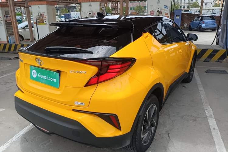 Used Toyota C-HR 2021 2.0L Luxury Edition Rear Right 45 Deg