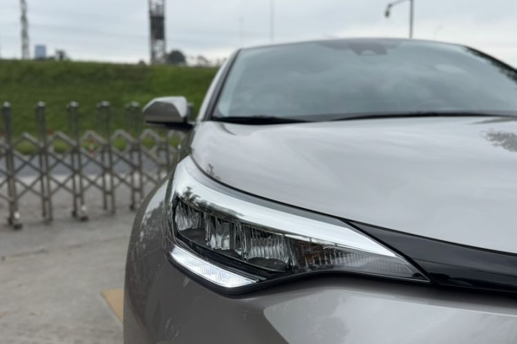 Used Toyota C-HR 2022 Dual-Engine 2.0L E-CVT Leading Edition Exterior 9