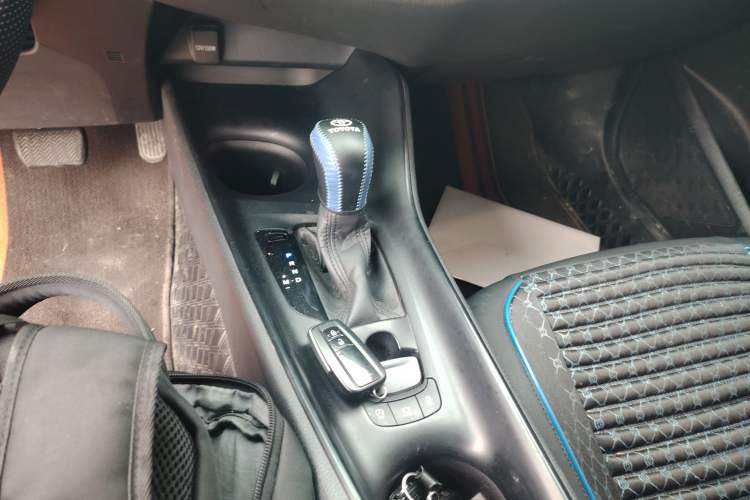 Used Toyota C-HR 2022 2.0L Comfort Edition Gear Lever