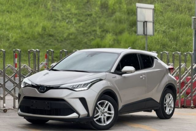 Used Toyota C-HR 2022 Dual-Engine 2.0L E-CVT Leading Edition