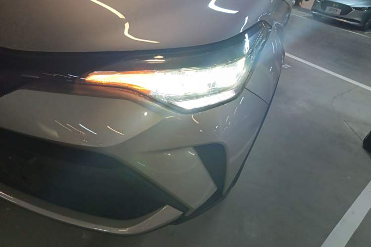 Used Toyota C-HR 2022 2.0L Comfort Edition Left Front Headlight