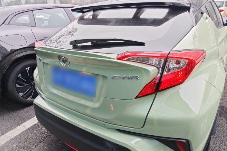 Used Toyota C-HR 2022 2.0L Leading Edition Exterior 4