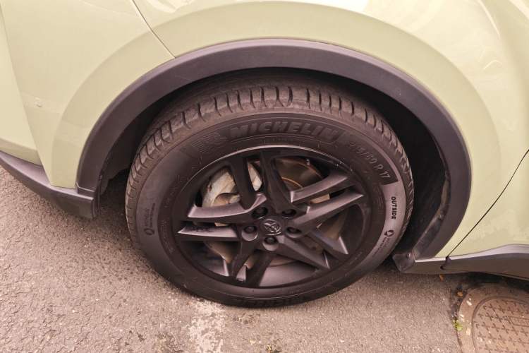 Used Toyota C-HR 2022 2.0L Leading Edition Exterior 7