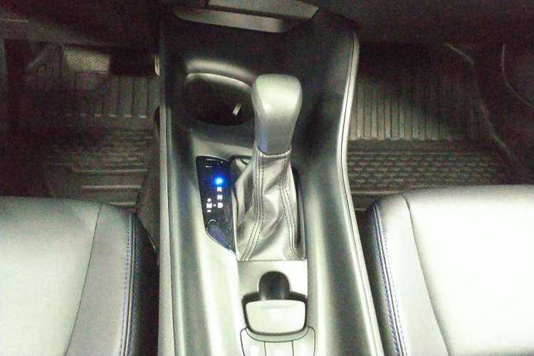 Used Toyota C-HR 2022 2.0L Leading Edition Gear Lever
