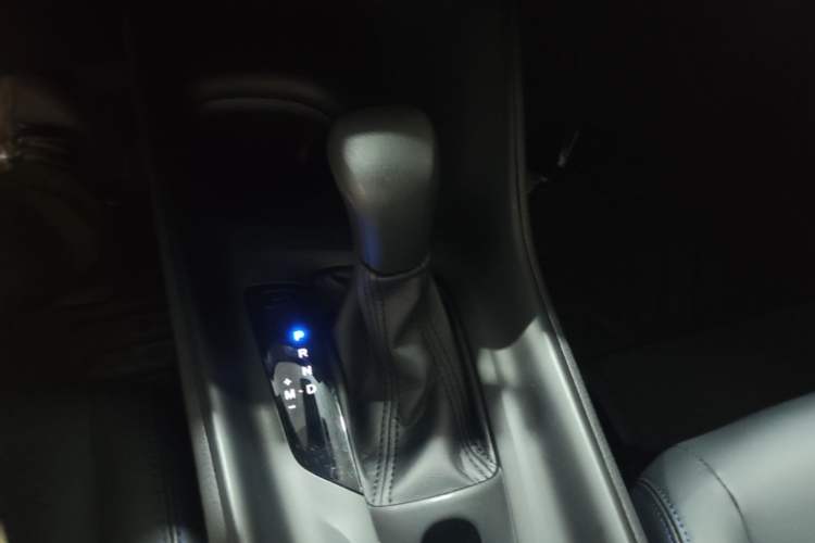 Used Toyota C-HR 2022 2.0L Leading Edition Gear Lever
