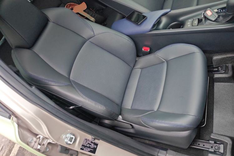 Used Toyota C-HR 2022 2.0L Leading Edition Right Front Seat