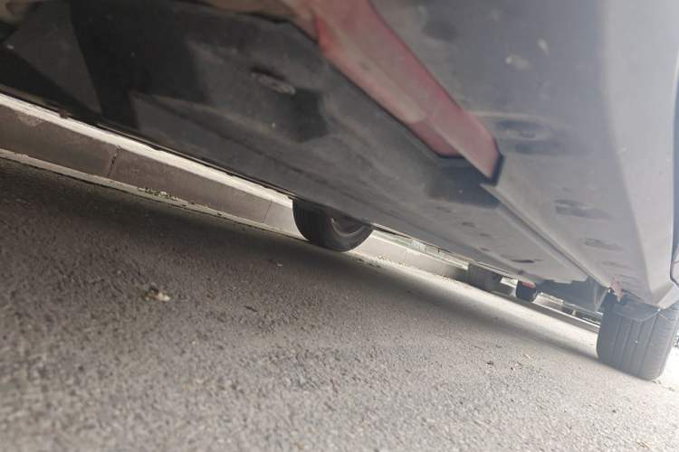 Used Toyota C-HR 2022 2.0L Comfort Edition Chassis Front Left