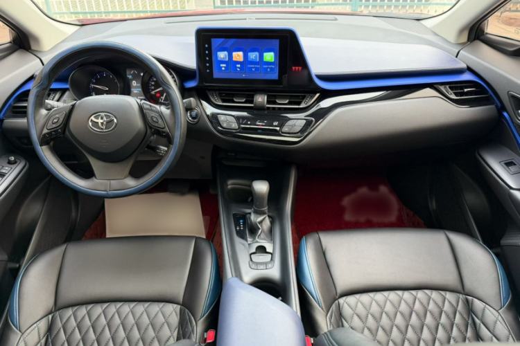 Used Toyota C-HR 2022 2.0L Comfort Edition Interior 1