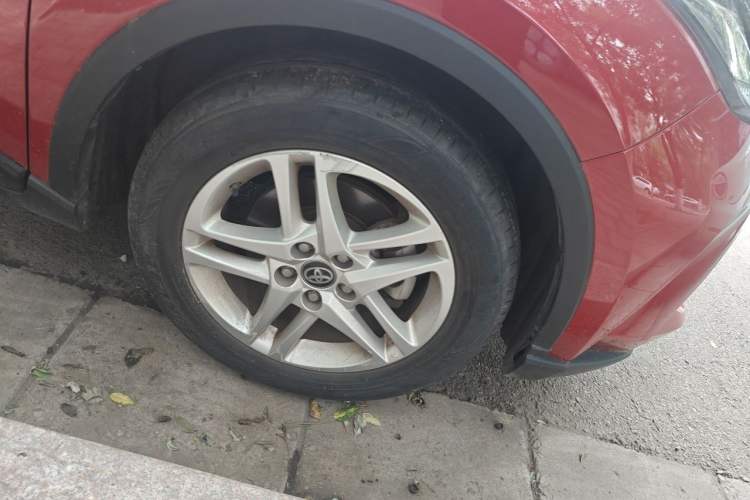 Used Toyota C-HR 2022 2.0L Comfort Edition Right Front Wheel Hub