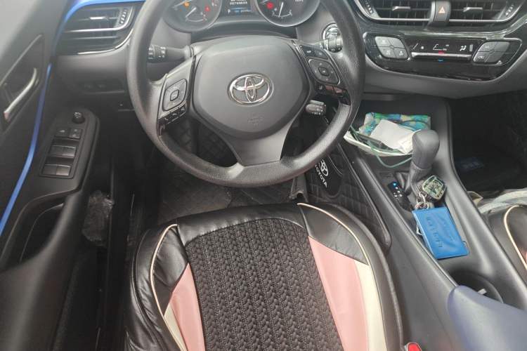 Used Toyota C-HR 2022 2.0L Comfort Edition Steering Wheel