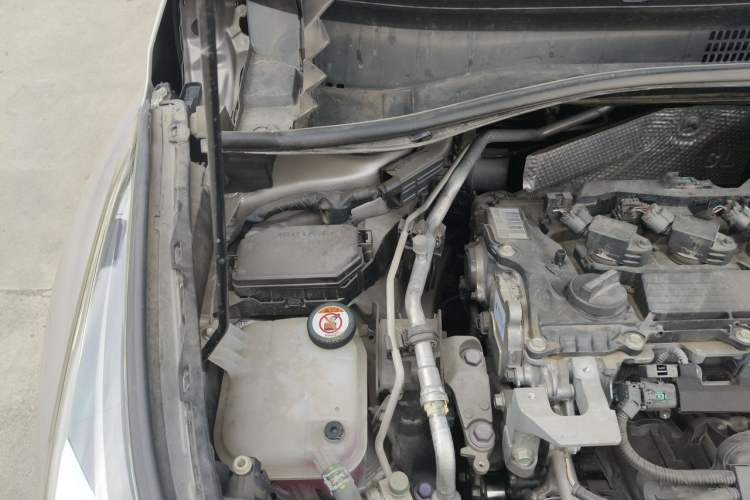 Used Toyota C-HR 2022 2.0L Leading Edition Engine Bay Right