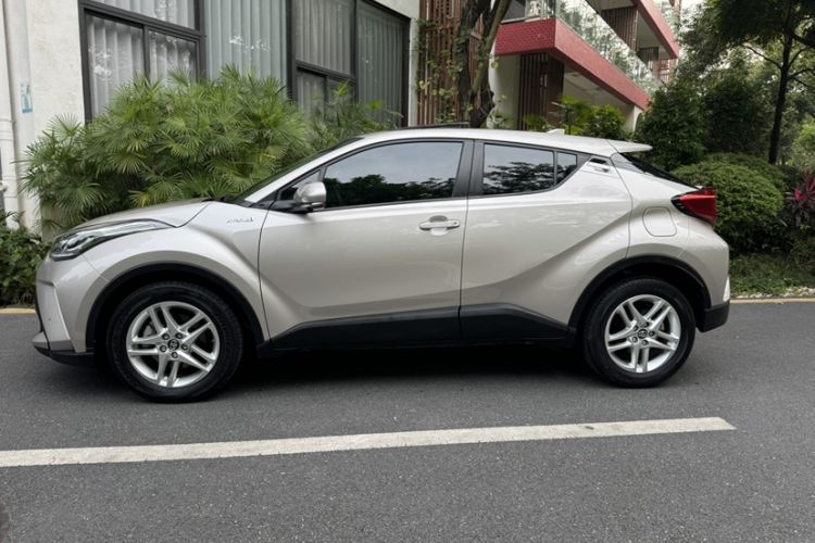 Used Toyota C-HR 2022 Dual-Motor 2.0L E-CVT Comfort Edition Exterior 3
