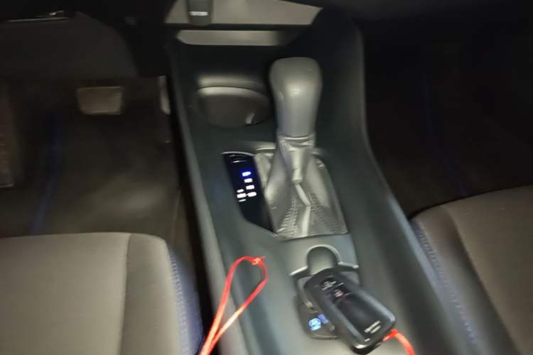 Used Toyota C-HR 2022 2.0L Comfort Edition Gear Lever