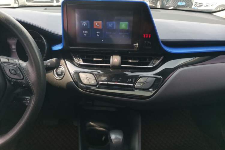 Used Toyota C-HR 2022 2.0L Comfort Edition Audio And AC Panel