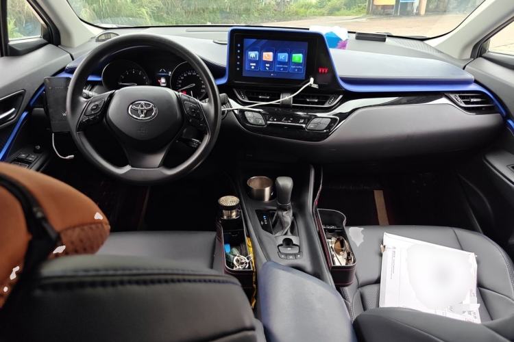 Used Toyota C-HR 2022 2.0L Leading Edition Center Console