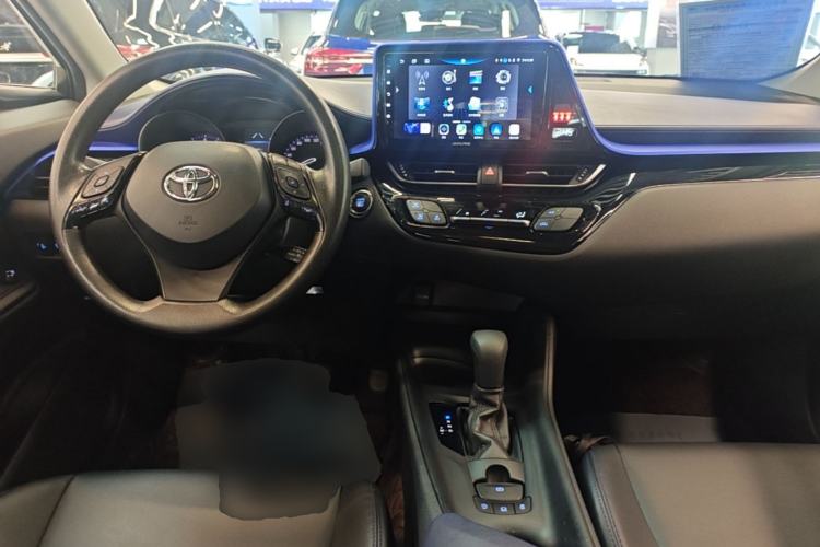 Used Toyota C-HR 2022 2.0L Leading Edition Center Console