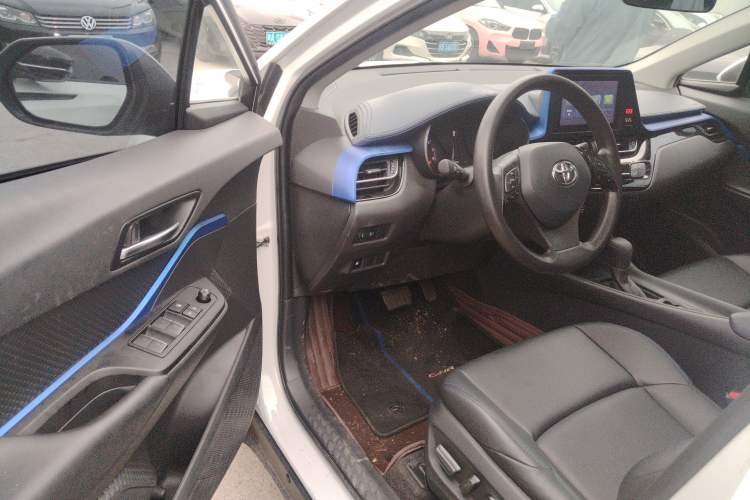 Used Toyota C-HR 2022 2.0L Leading Edition Driver Seat