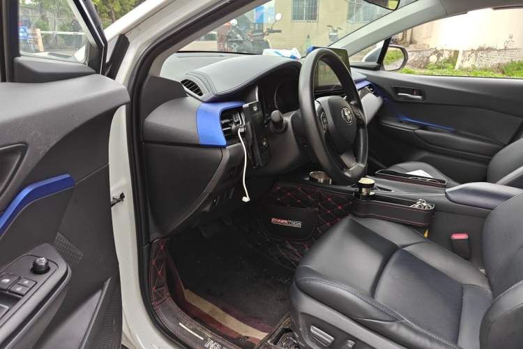 Used Toyota C-HR 2022 2.0L Leading Edition Driver Seat