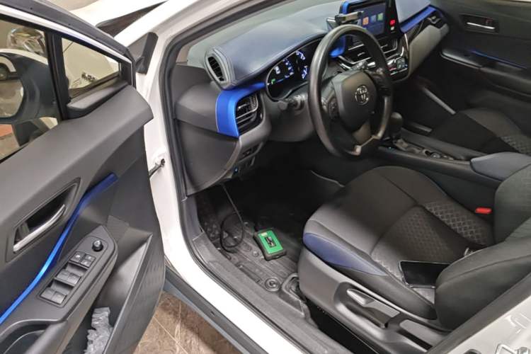 Used Toyota C-HR 2022 Dual-Motor 2.0L E-CVT Comfort Edition Driver Seat
