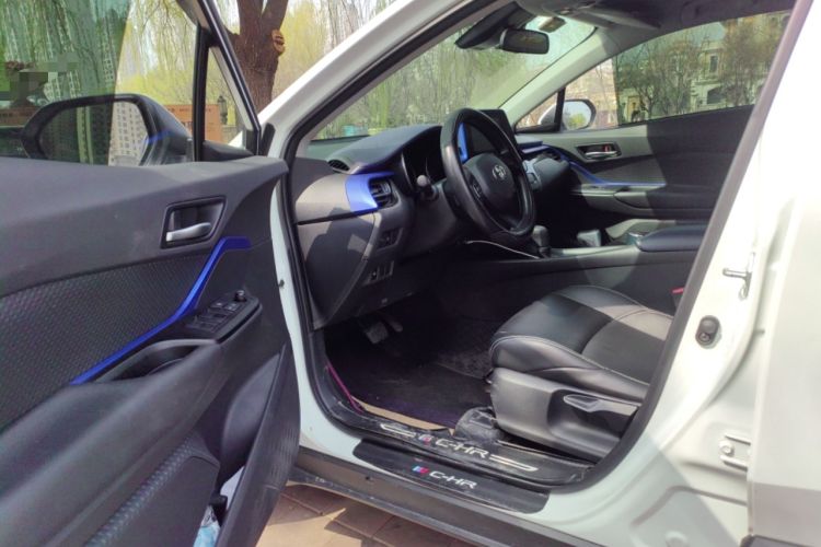Used Toyota C-HR 2022 2.0L Comfort Edition Driver Seat