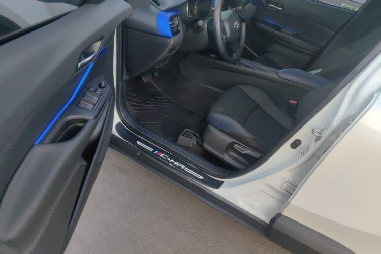 Used Toyota C-HR 2022 2.0L Comfort Edition Driver Seat