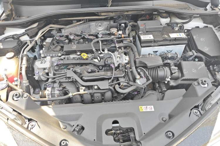 Used Toyota C-HR 2022 2.0L Comfort Edition Engine Bay