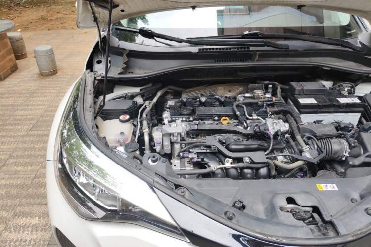 Used Toyota C-HR 2022 2.0L Leading Edition Engine Bay Right