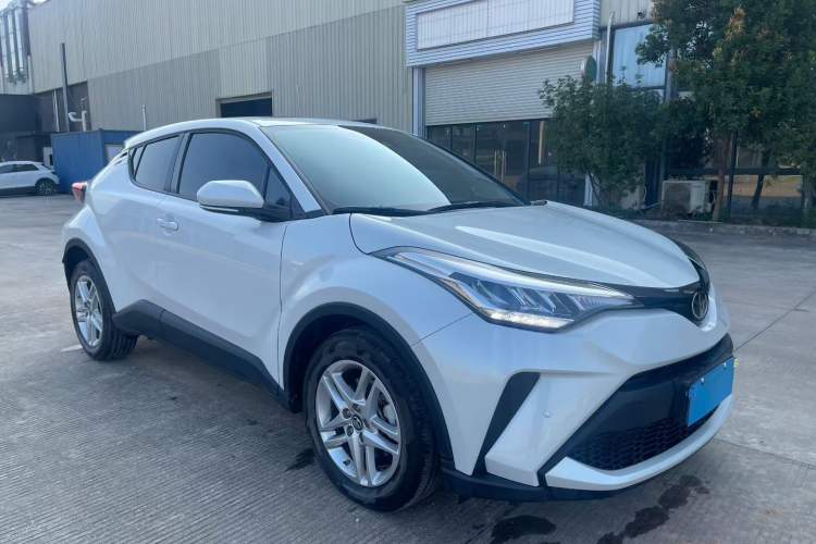 Used Toyota C-HR 2022 2.0L Comfort Edition Exterior 2