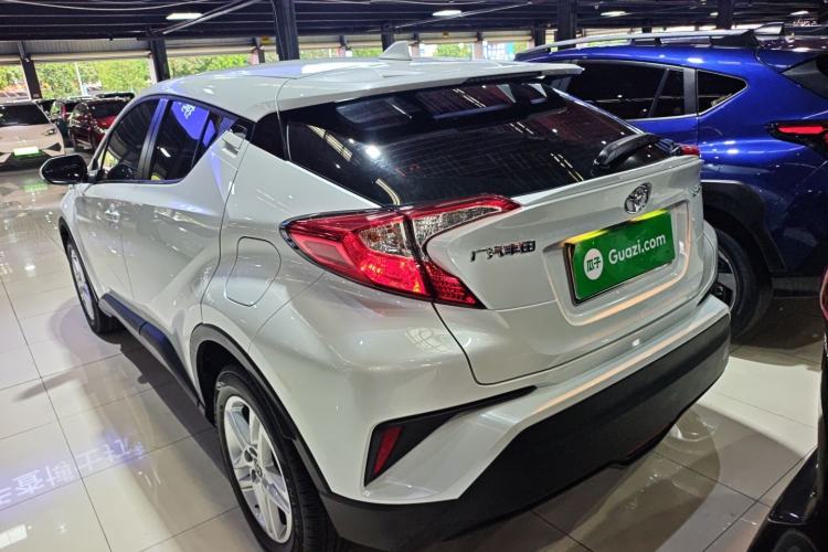 Used Toyota C-HR 2022 2.0L Leading Edition Exterior 2
