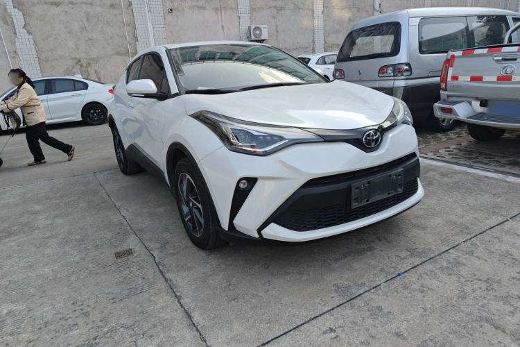 Used Toyota C-HR 2022 2.0L Leading Edition Exterior 2