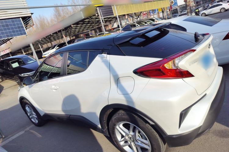 Used Toyota C-HR 2022 2.0L Comfort Edition Exterior 3