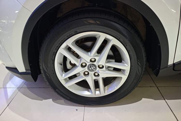 Used Toyota C-HR 2022 2.0L Leading Edition Exterior 4