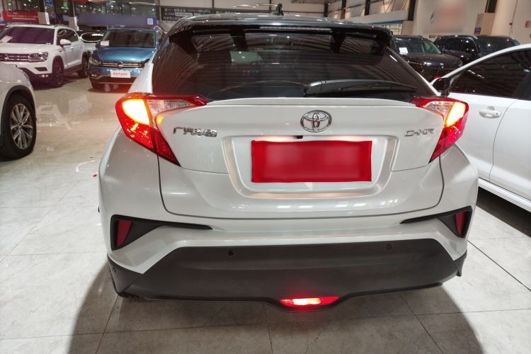 Used Toyota C-HR 2022 2.0L Leading Edition Exterior 4