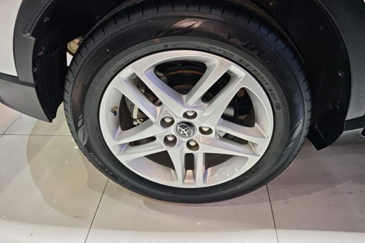 Used Toyota C-HR 2022 2.0L Leading Edition Exterior 5